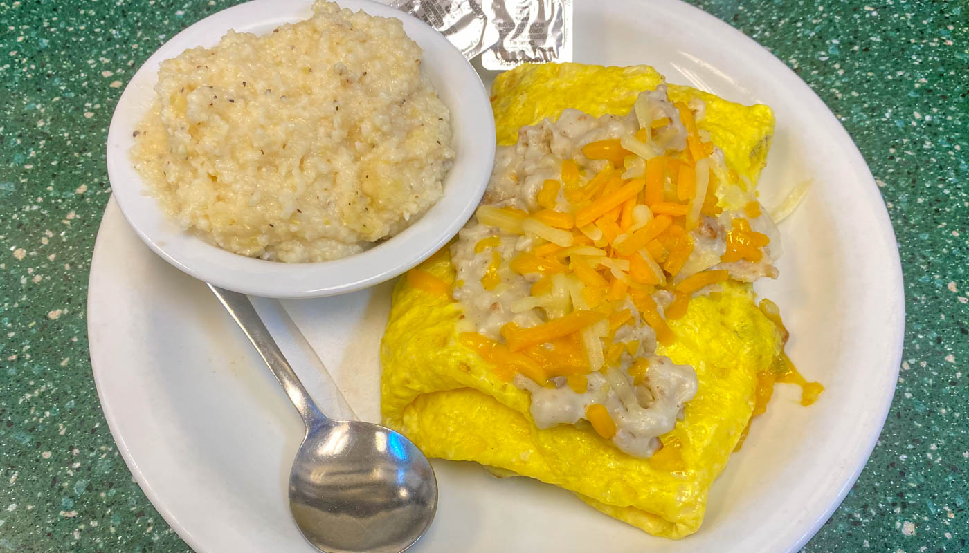 Order Country Omelette food online from Sunny Street Cafe store, Painesville on bringmethat.com