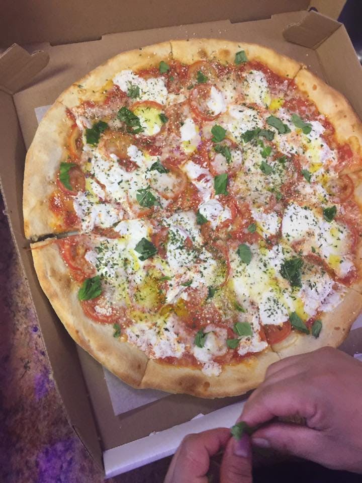 Order Margherita Pizza - Medium 14" food online from Moez Pizza store, Harrisburg on bringmethat.com