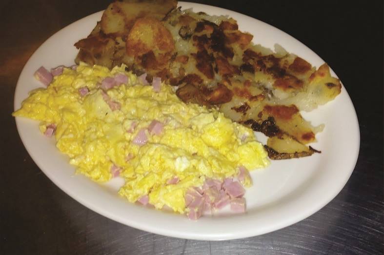 Order Minced Ham and Eggs food online from Molly Brown's Country Cafe store, Akron on bringmethat.com