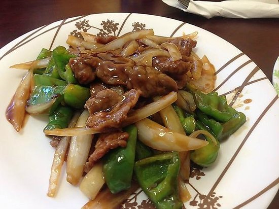 Order Pepper Steak with Onion food online from Dragon Phoenix Chinese Restaurant store, Meriden on bringmethat.com