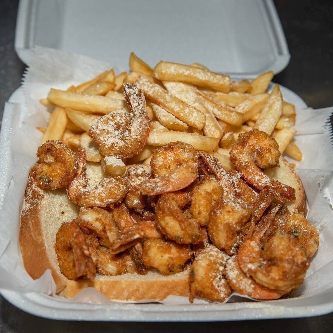 Order SHRIMP DINNER. food online from Hook Fish & Chicken store, Baton Rouge on bringmethat.com