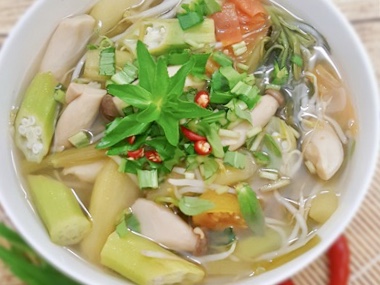 Order Vietnamese Hot and Sour Soup with Chicken (Canh chua gà) food online from Hello Saigon store, New York on bringmethat.com