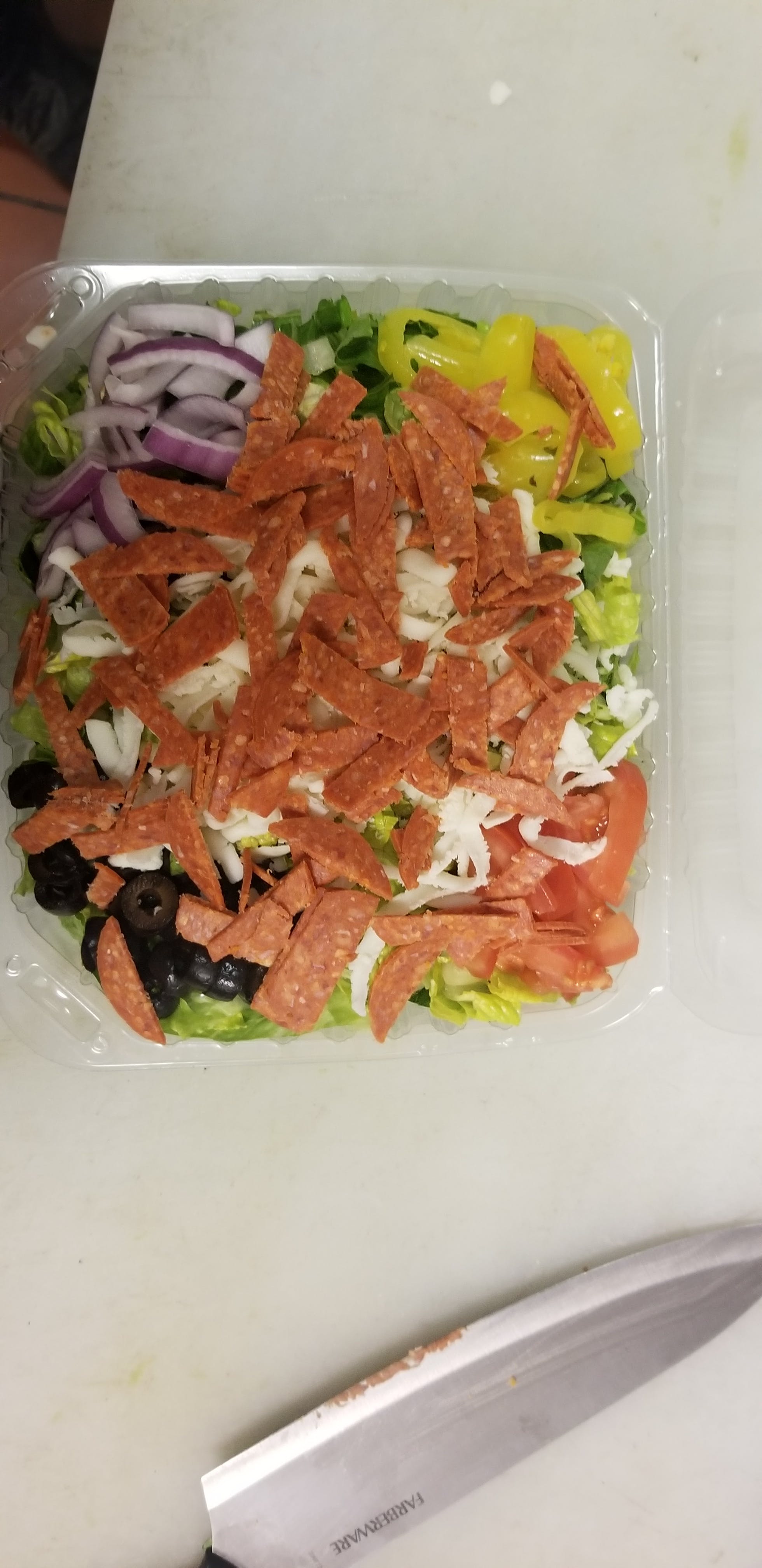 Order Italian Salad - Salad food online from Golden Pizza store, San Bernardino on bringmethat.com