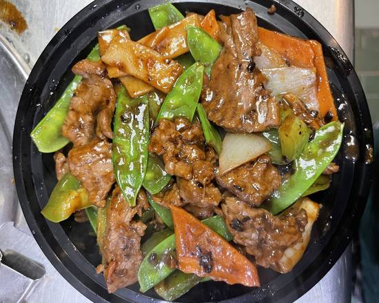 Order Beef with Black Bean Sauce  food online from Asian Wok store, Alexandria on bringmethat.com