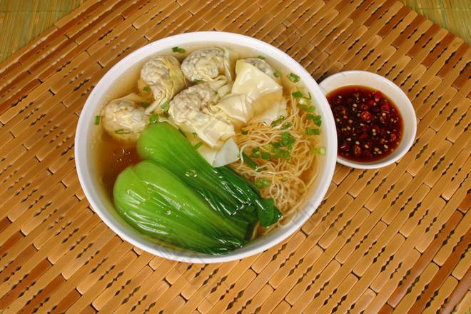 Order Wonton &  Egg Noodle Soup.  港式云吞汤面 food online from China Boy store, Washington on bringmethat.com