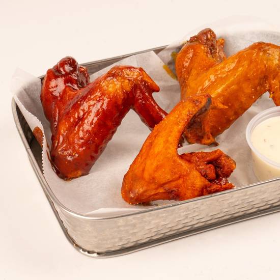 Order Uncle Walt's Chicken Wings (3) food online from Exlines Best Pizza In Town store, Memphis on bringmethat.com
