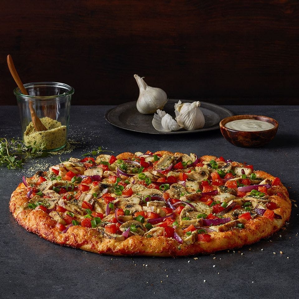Order Chicken & Garlic Gourmet Pizza - Personal (4 Slices) food online from Round Table Pizza store, Grover Beach on bringmethat.com
