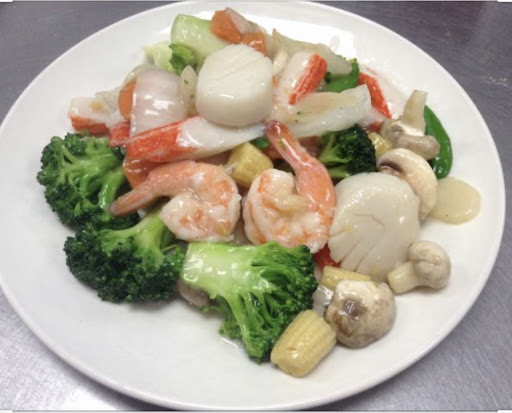 Order S16. Seafood Delight food online from AA Chinese Restaurant - Bronx store, Bronx on bringmethat.com