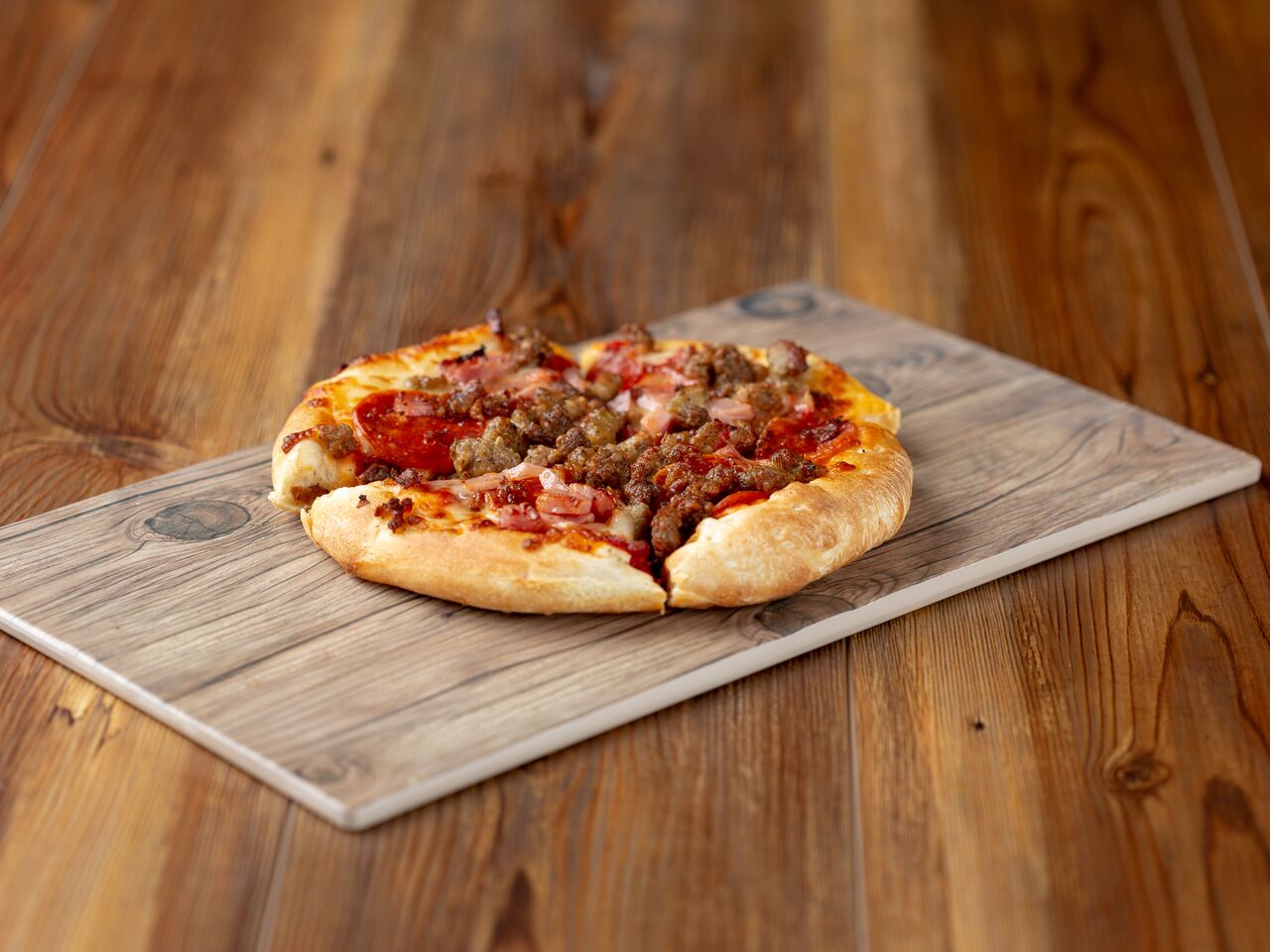 Order Meat Lover's Pizza food online from Romeo's Pizza and Pasta store, Wadsworth on bringmethat.com
