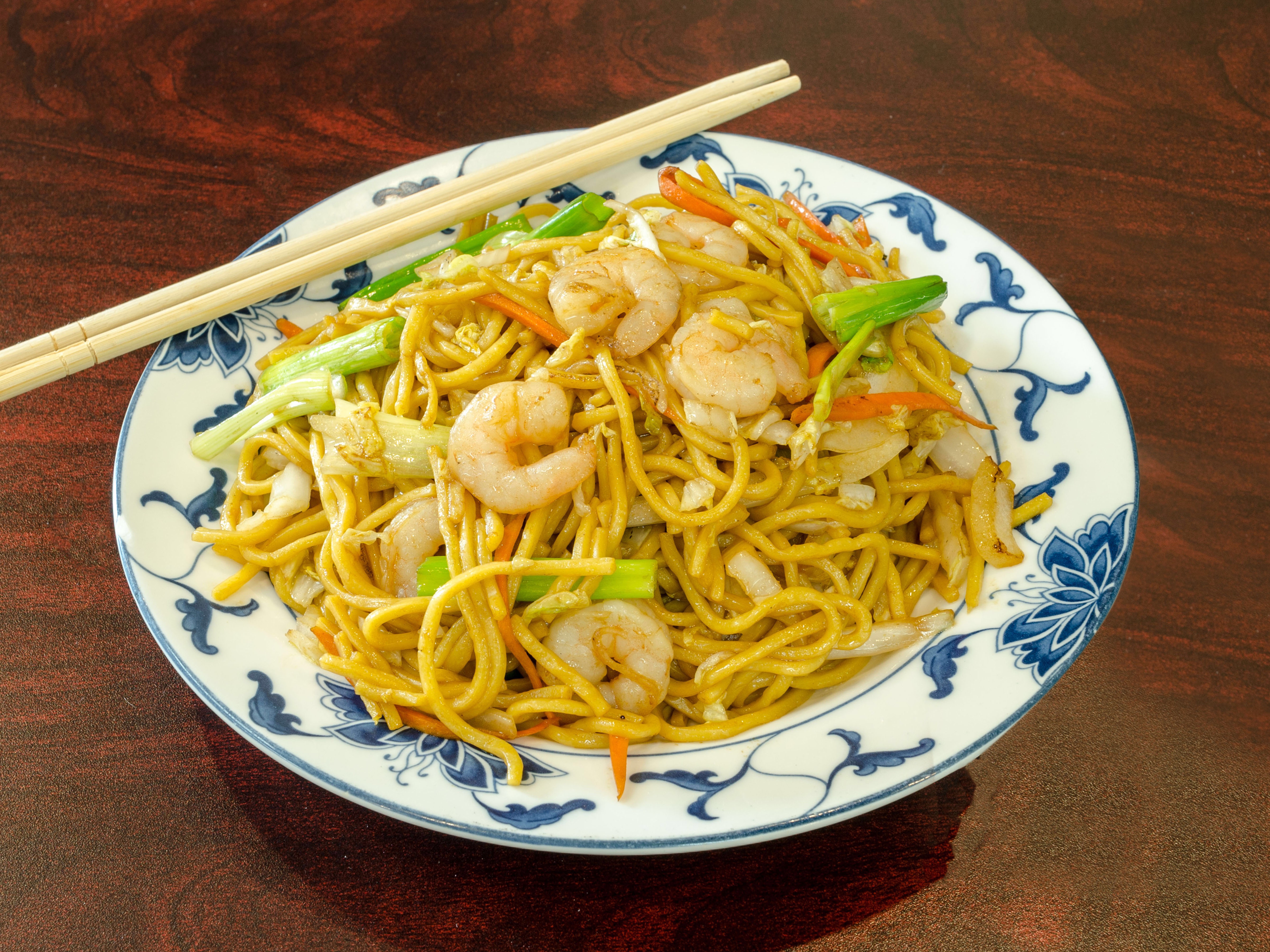 Order 26. Shrimp Lo Mein food online from Mandarin Restaurant store, Silver Spring on bringmethat.com