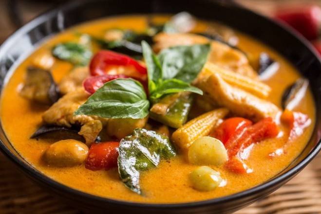 Order Red Curry Combo food online from East China store, Aurora on bringmethat.com