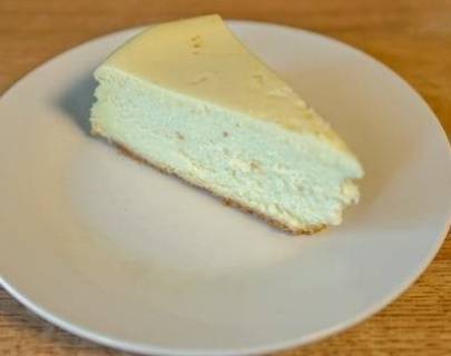 Order New York Cheesecake food online from Lindey's Prime Steak House store, Arden Hills on bringmethat.com