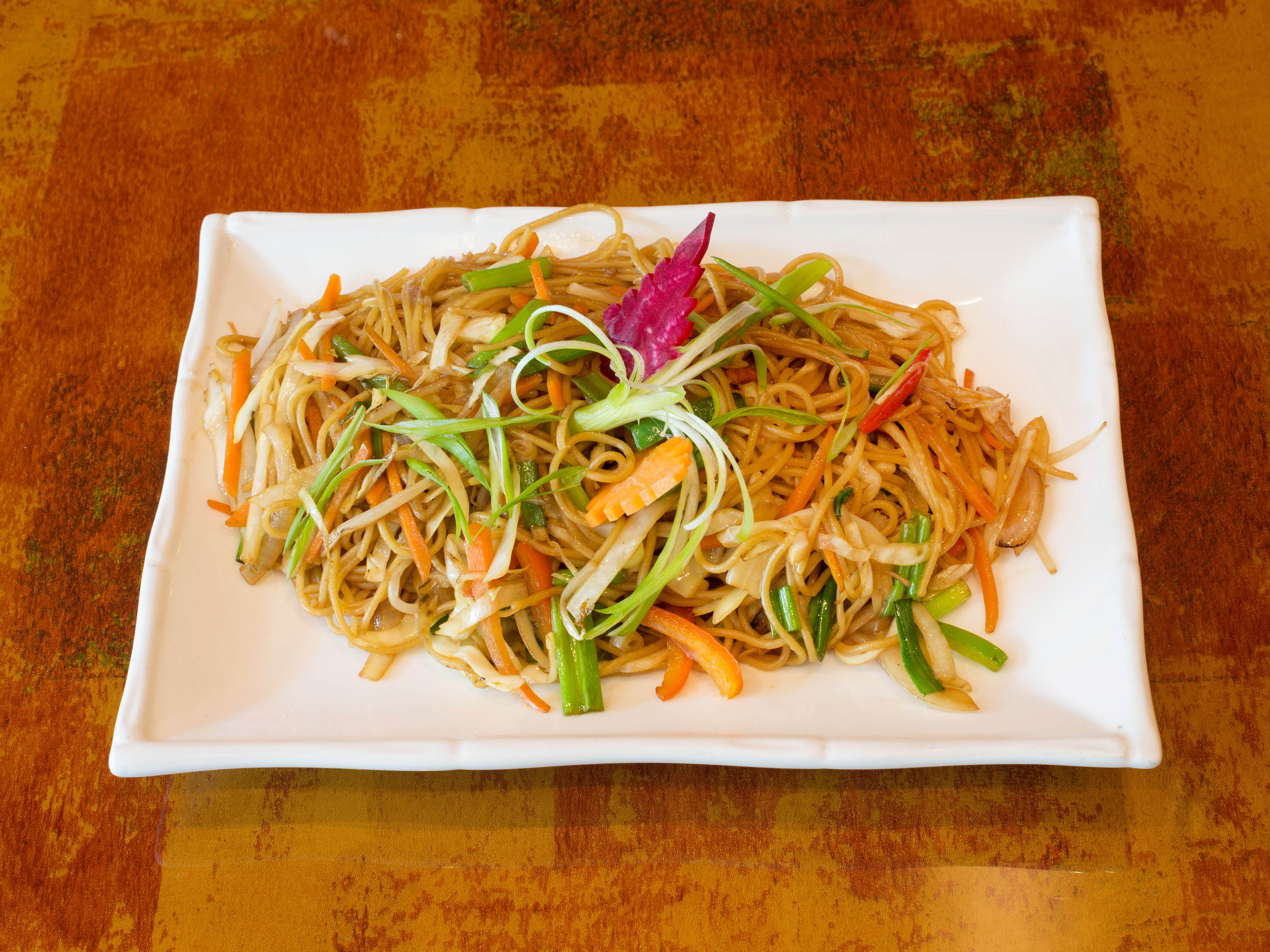Order Hakka Noodles Dinner food online from Spice Route store, Parsippany on bringmethat.com