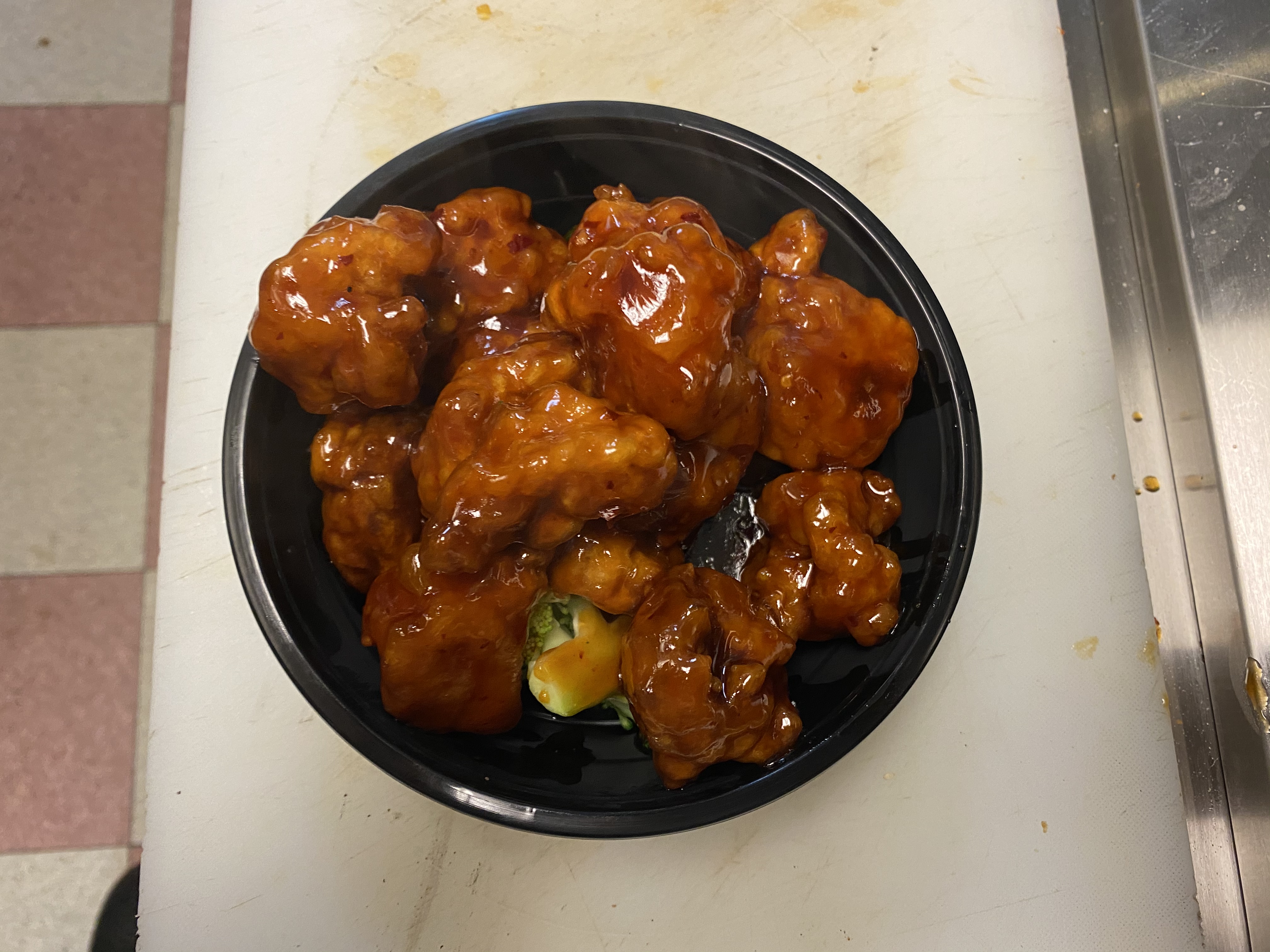 Order H10.  Large General Tso's Chicken food online from Lucky Star - Market St. store, Wilmington on bringmethat.com