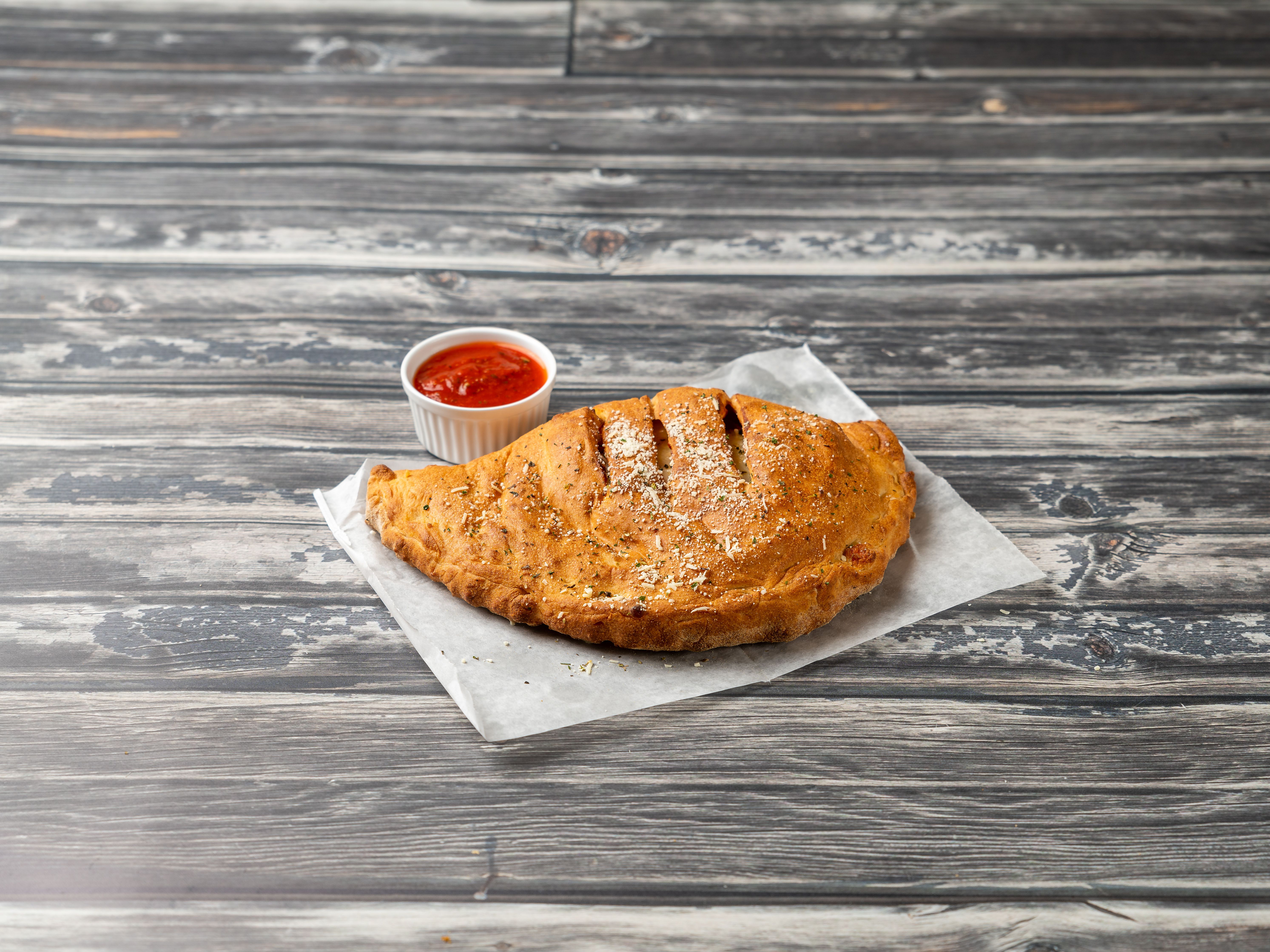 Order Pepperoni Calzone food online from Pastoli's Pizza store, Pittsburgh on bringmethat.com