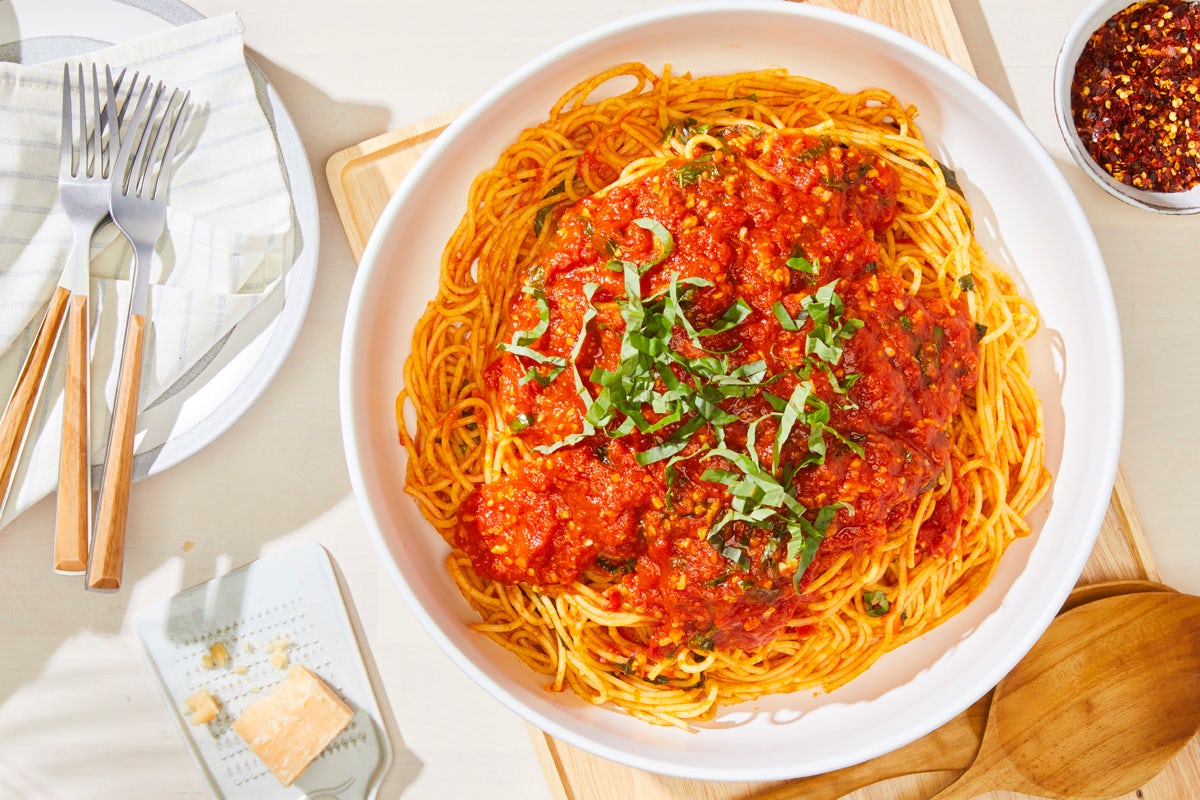 Order CATERING TOMATO BASIL SPAGHETTI food online from California Pizza Kitchen store, Hollywood on bringmethat.com