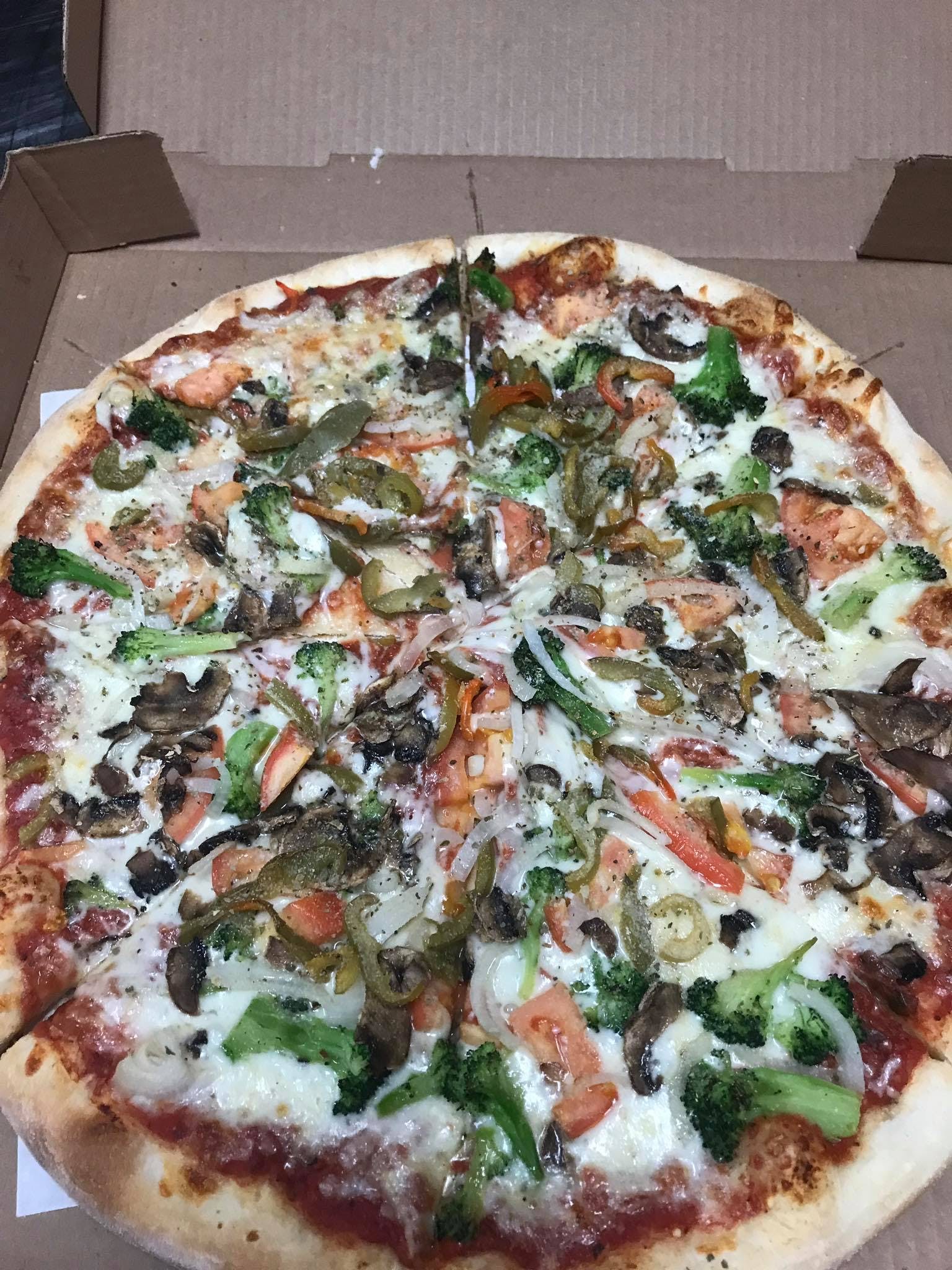 Order Veggie Pizza - Personal 10'' (8 Slices) food online from Alfredo Brick Oven Pizza store, Hazle Township on bringmethat.com