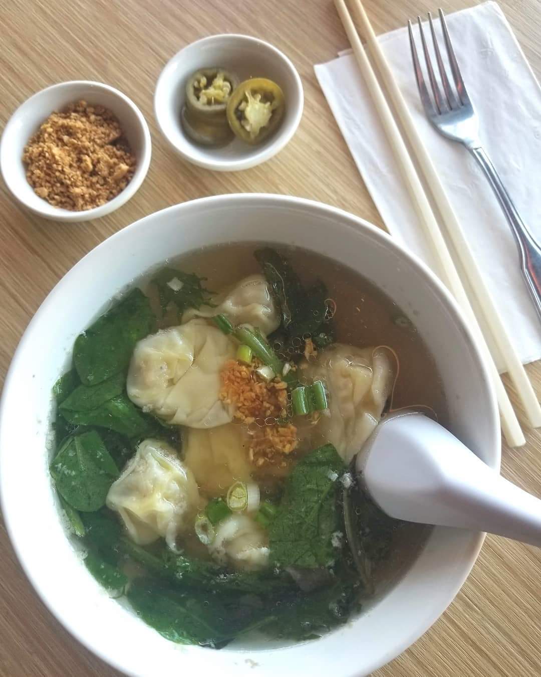 Order 40. Wonton Soup food online from Thai Silk store, Long Beach on bringmethat.com