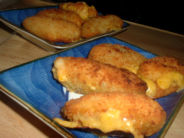 Order Jalapeno Poppers food online from Larry & Carol's Pizza store, Pittsburgh on bringmethat.com