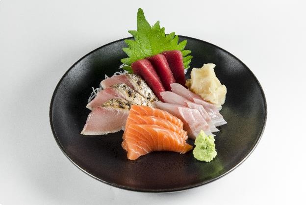 Order Sashimi Platter food online from Blue Ribbon Sushi Izakaya store, New York on bringmethat.com