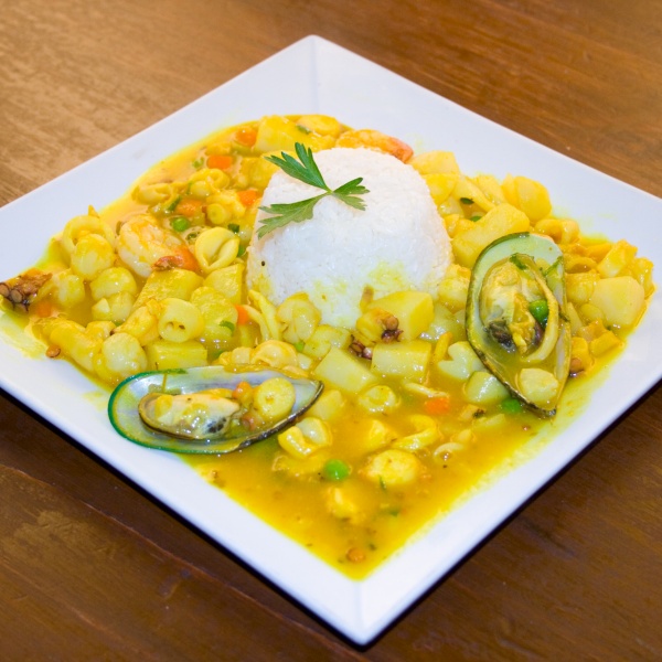 Order Cau Cau de Mariscos food online from Pachamanka Peruvian Restaurant store, Hollywood on bringmethat.com