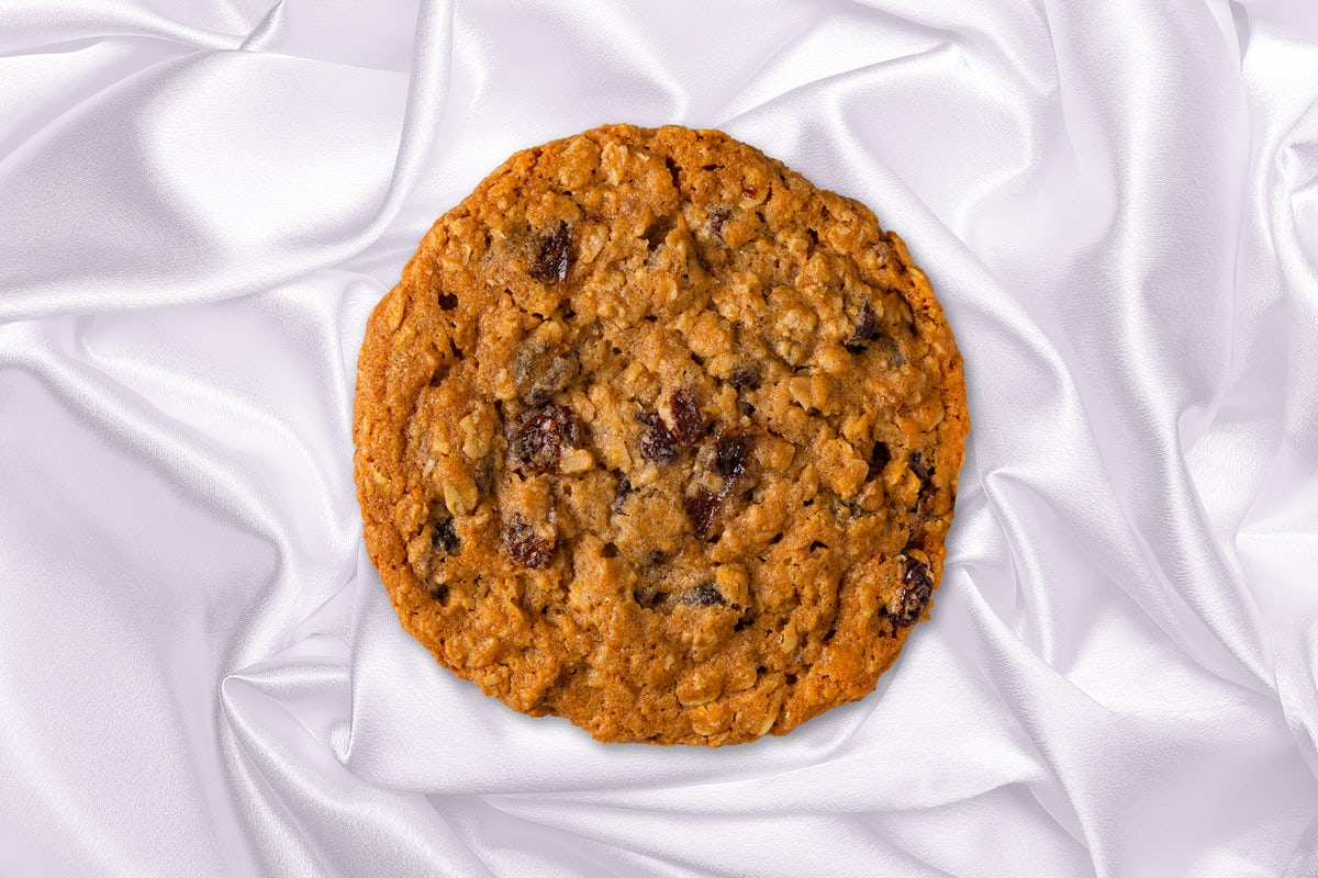 Order Spiced Oatmeal Raisin Box food online from Mariah Cookies store, Macon on bringmethat.com