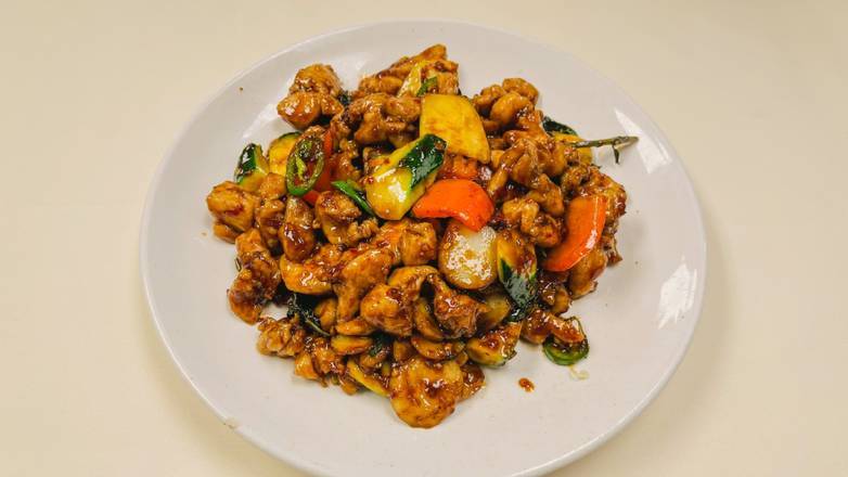 Order Chicken wBasil Leaves food online from Yeung Shing Restaurant store, Los Gatos on bringmethat.com