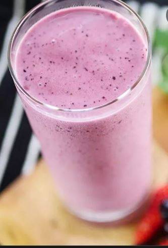 Order Blueberry Banana Smoothie food online from Jubilee Juice store, Chicago on bringmethat.com