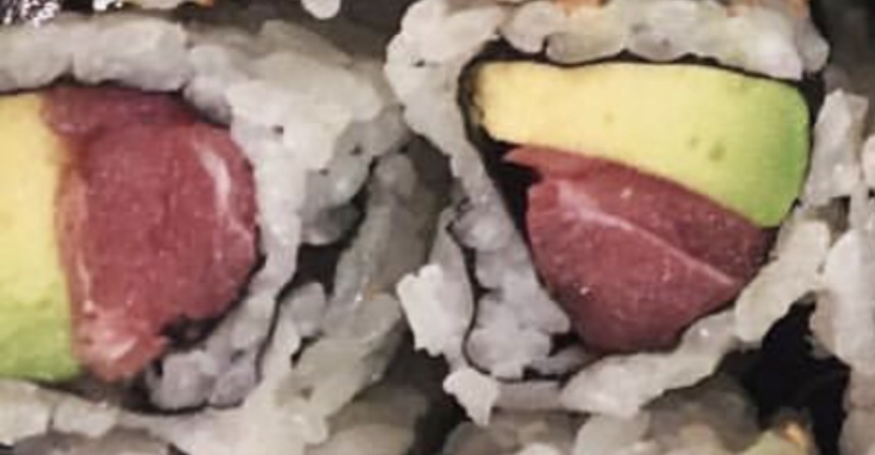 Order Tuna Avocado Roll food online from Akimoto sushi store, New York on bringmethat.com