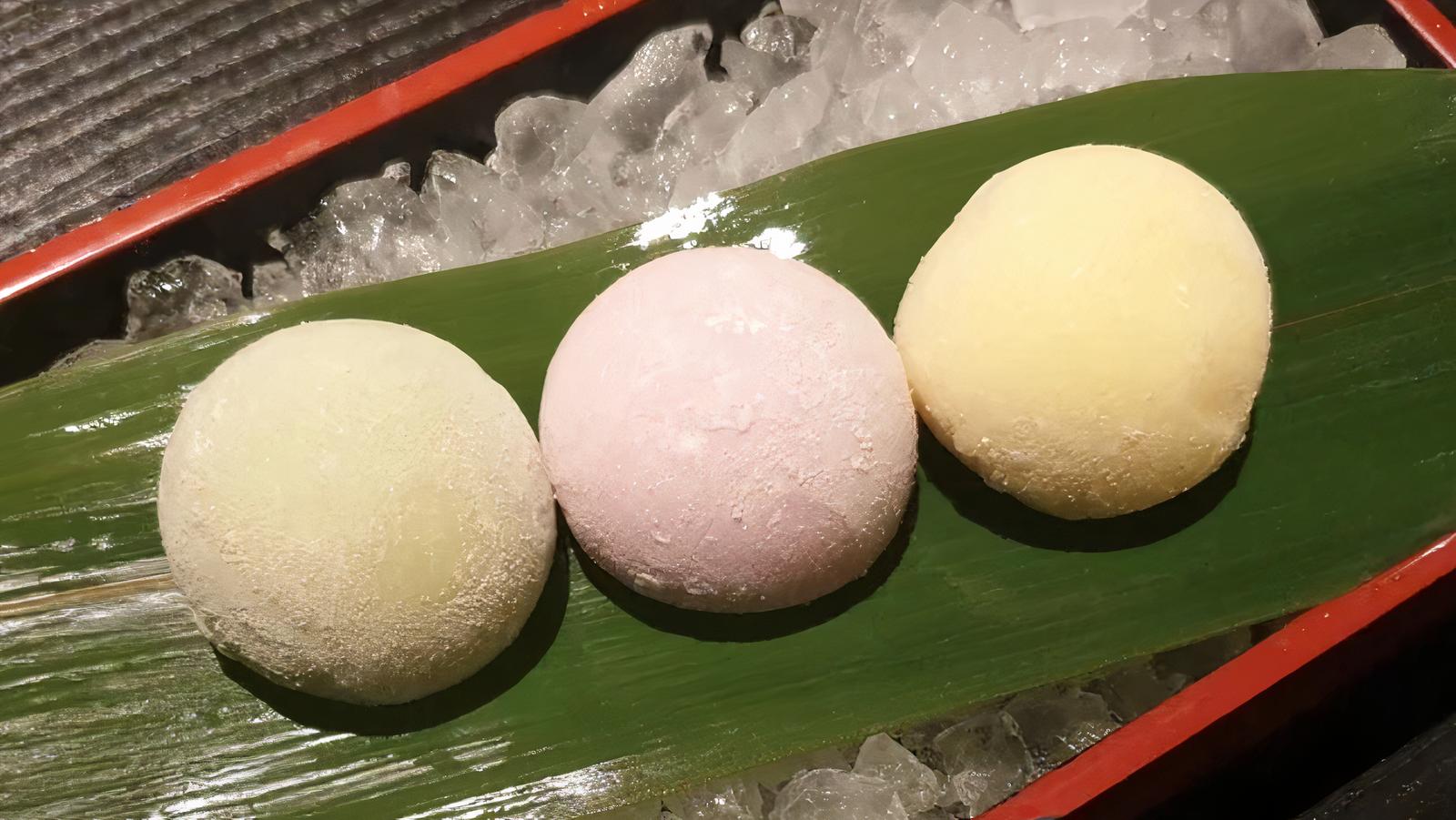 Order Mochi Ice Cream Assorted Flavors food online from Just Wings store, Chino Hills on bringmethat.com