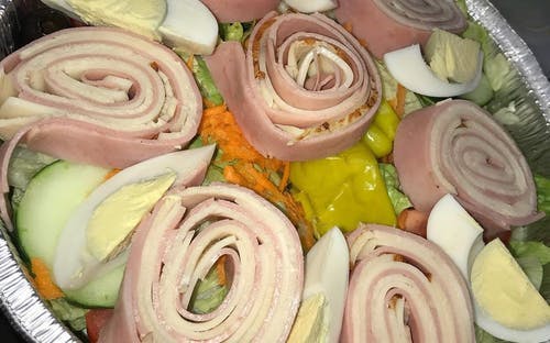 Order Chef Salad - Small food online from Hometown Pizza Of Southbury store, Southbury on bringmethat.com