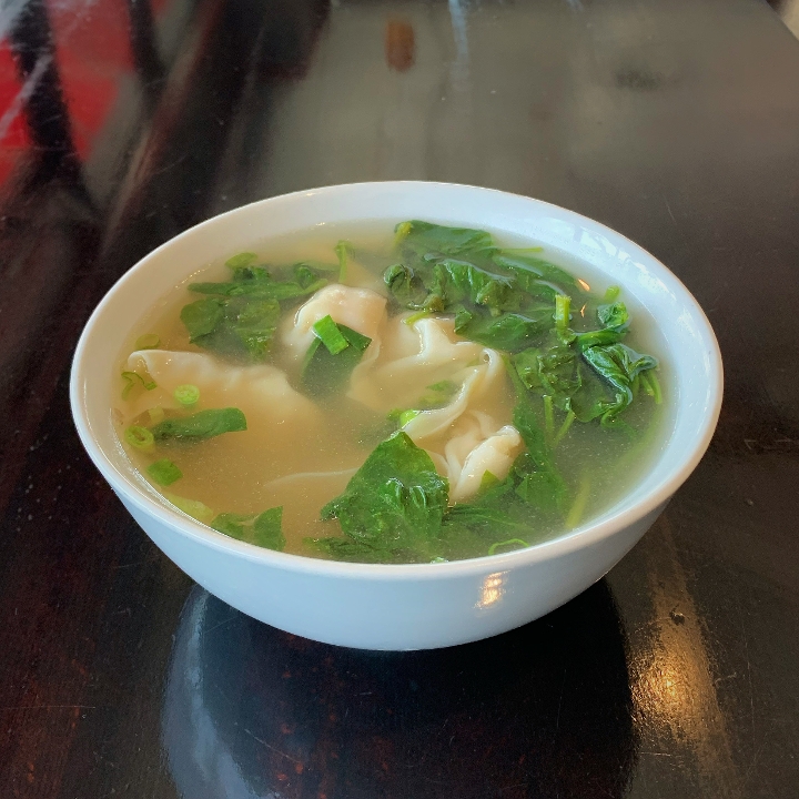 Order Spinach and Chicken Wonton Soup - Quart food online from Kung Pao Bistro store, West Hollywood on bringmethat.com