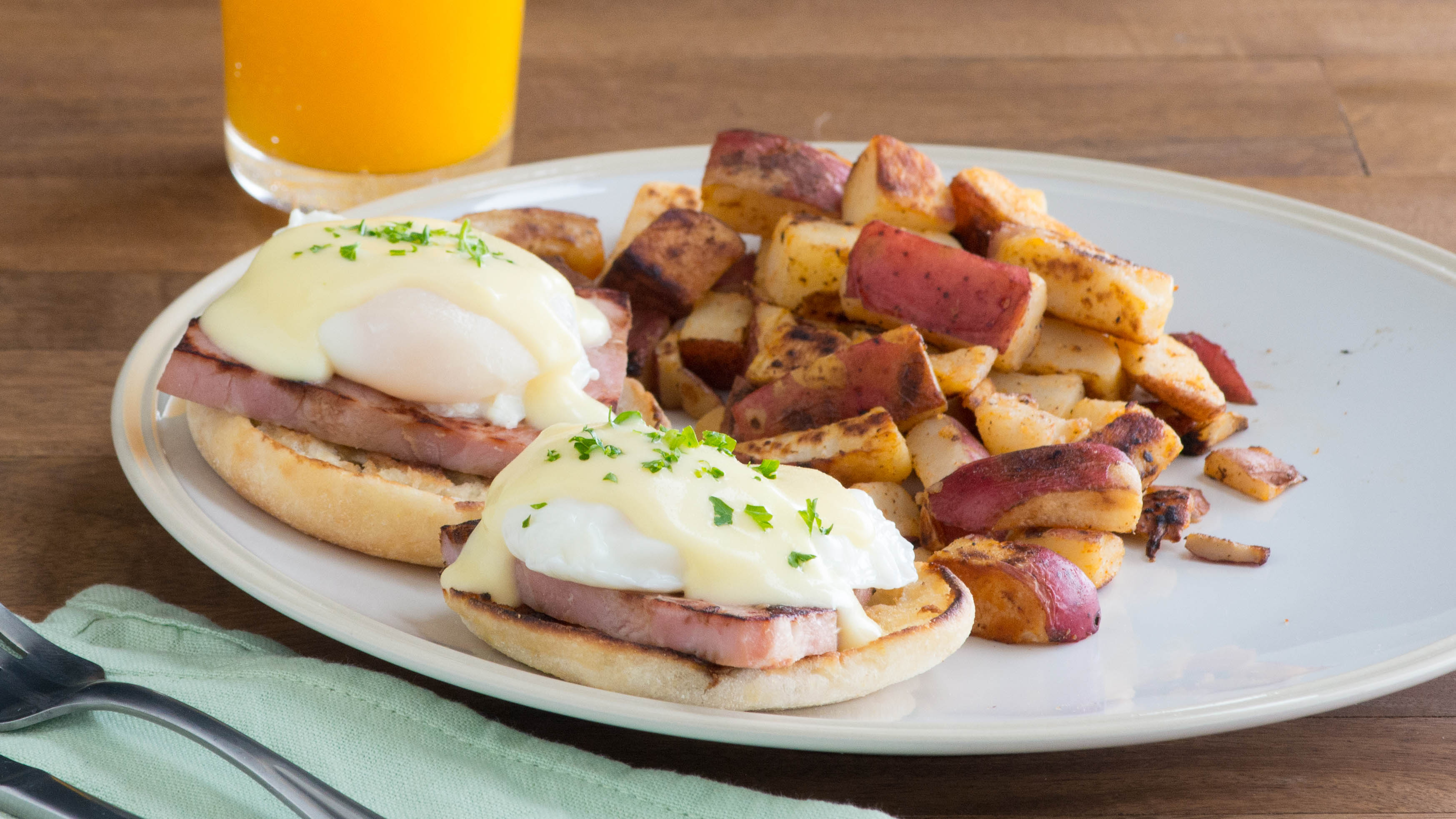 Order Eggs Benedict food online from Mimi's Cafe store, Knoxville on bringmethat.com