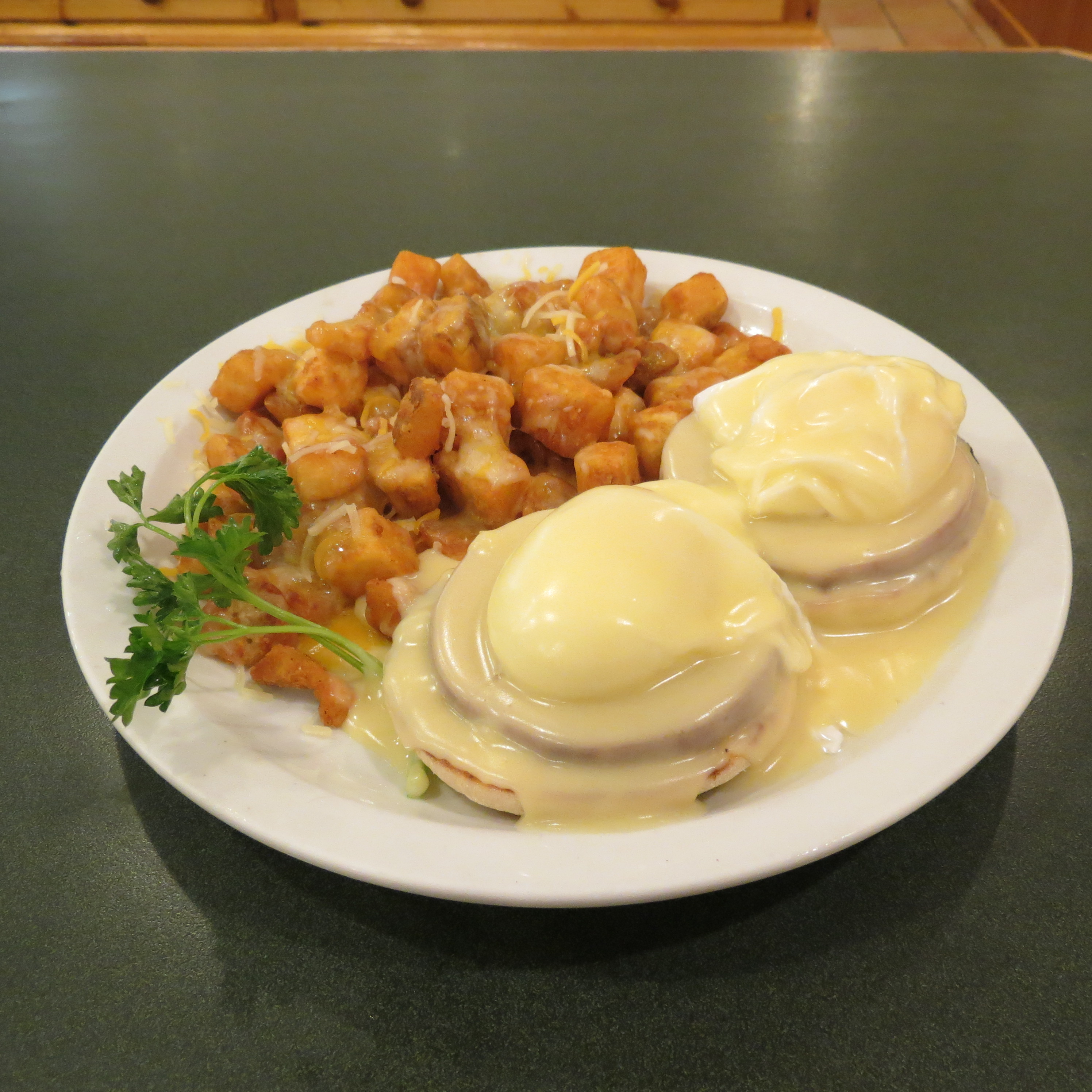 Order Classic Eggs Benedict food online from Grand Day Cafe store, Columbus on bringmethat.com