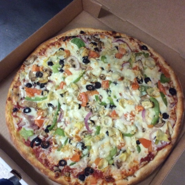 Order Vegetarian Pizza food online from Franco's Giant Pizza store, El Cajon on bringmethat.com