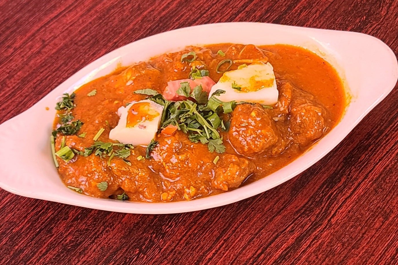 Order Chicken Vindaloo food online from Royal Indian Cuisine store, San Francisco on bringmethat.com
