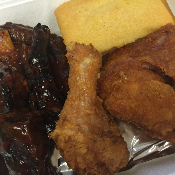 Order 10. Dark Meat Chicken and Rib Combo Meal food online from Pigs On A Wing store, Lindenhurst on bringmethat.com