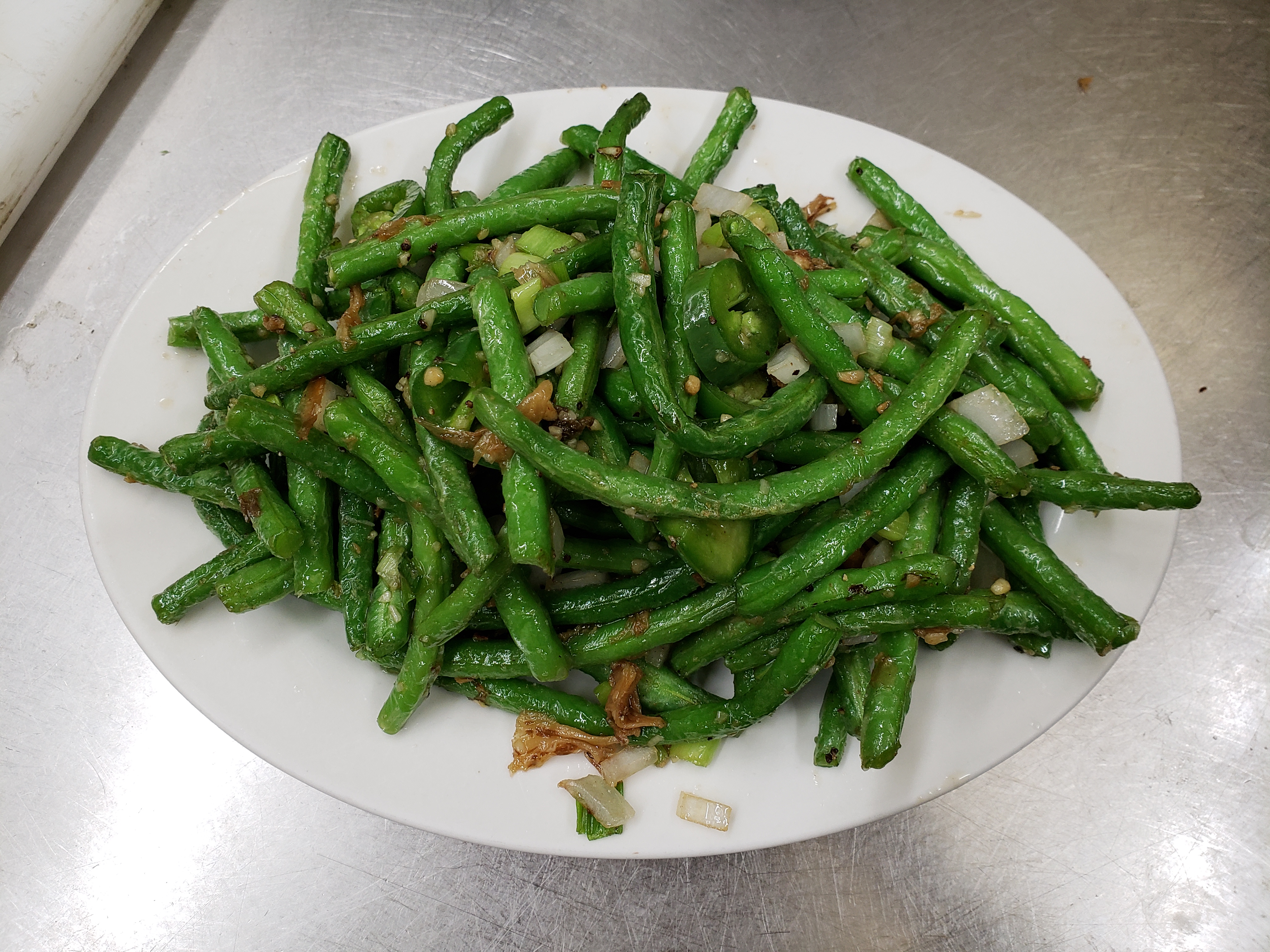 Order 109. Sauteed String Beans food online from Dragon King Restaurant store, Canoga Park on bringmethat.com