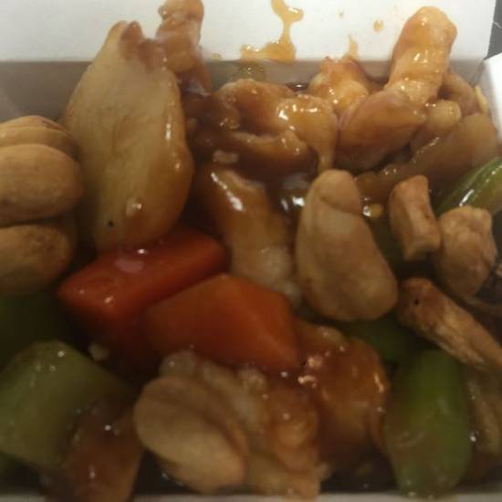 Order Chicken with Cashew Nuts food online from China King store, St. Louis on bringmethat.com