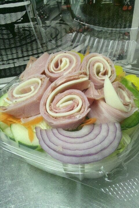 Order Chef Salad - Salad food online from Atlas Pizza store, Worcester on bringmethat.com