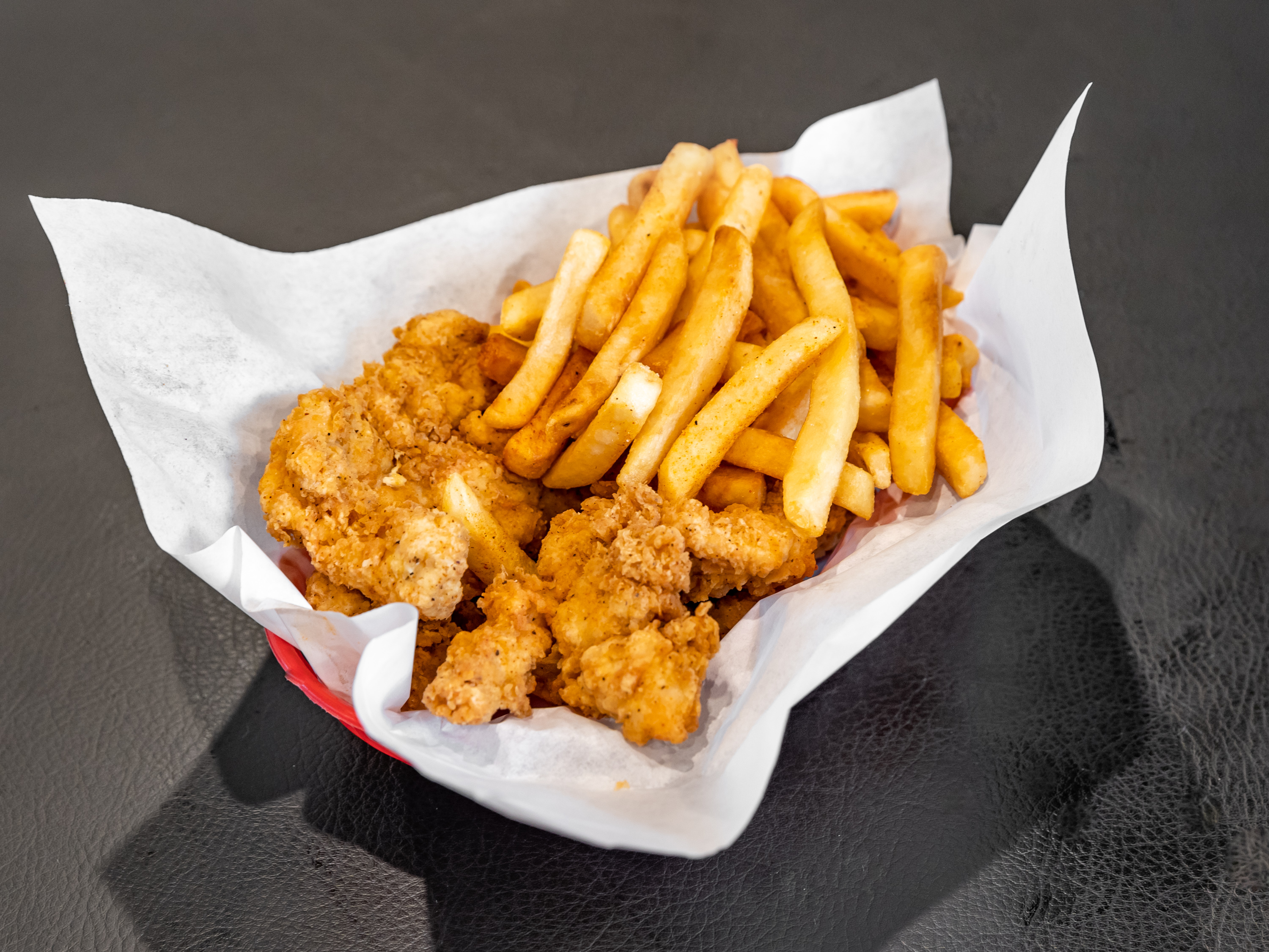 Order Chicken Strips Dinner food online from DiPiazzas store, Long Beach on bringmethat.com