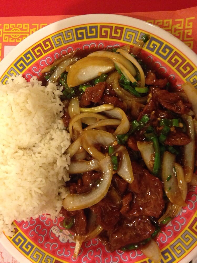 Order Mongolian Beef Dinner  food online from Yin Yue Restaurant store, Columbus on bringmethat.com