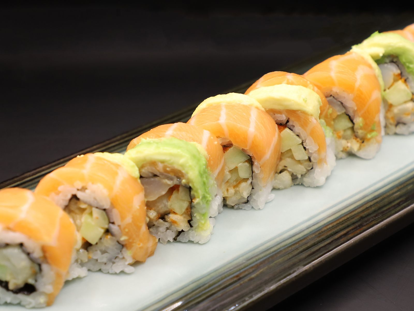 Order Salmon Scallop Roll food online from The Room Sushi Bar store, Los Angeles on bringmethat.com