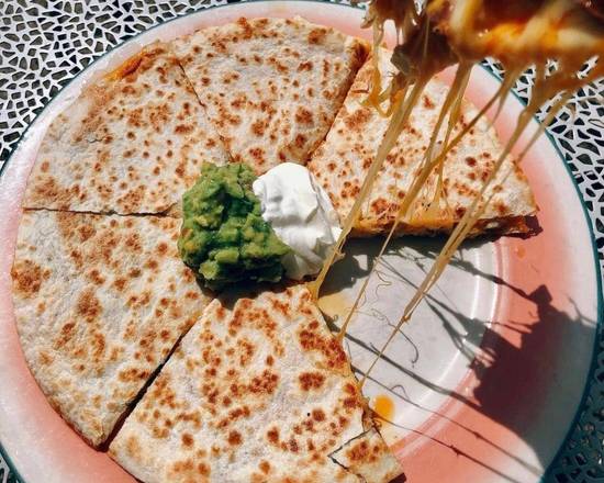Order Chicken Quesadilla food online from Mariachi Loco II store, Scarsdale on bringmethat.com