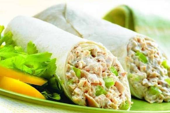 Order Tuna Wrap food online from Bagel Toasterie store, Commack on bringmethat.com