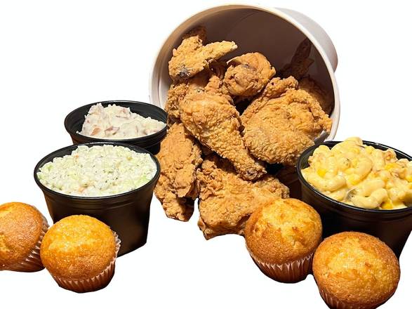 Order 8 Piece Bucket of Fried Chicken food online from Famous Daves store, Roseville on bringmethat.com