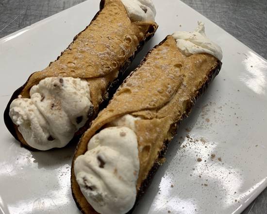 Order Cannolis food online from Fratellos Waterfront Restaurant store, Appleton on bringmethat.com