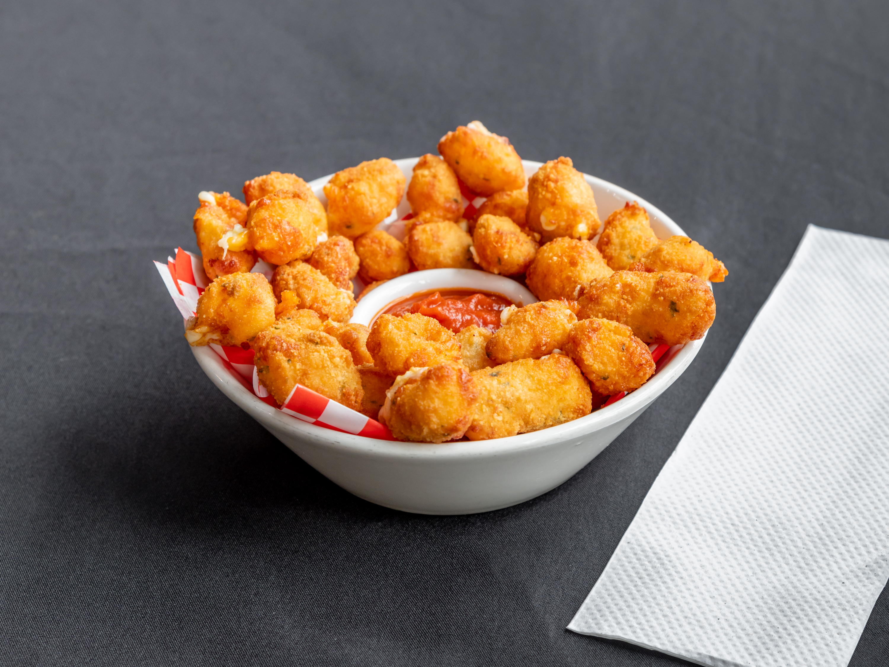 Order Garlic Fried Cheese Curds food online from Wing Dome store, Seattle on bringmethat.com
