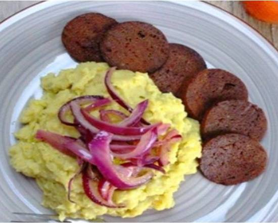 Order Mangú con salami  food online from Peralta Brentwood Deli Grocery store, Brentwood on bringmethat.com