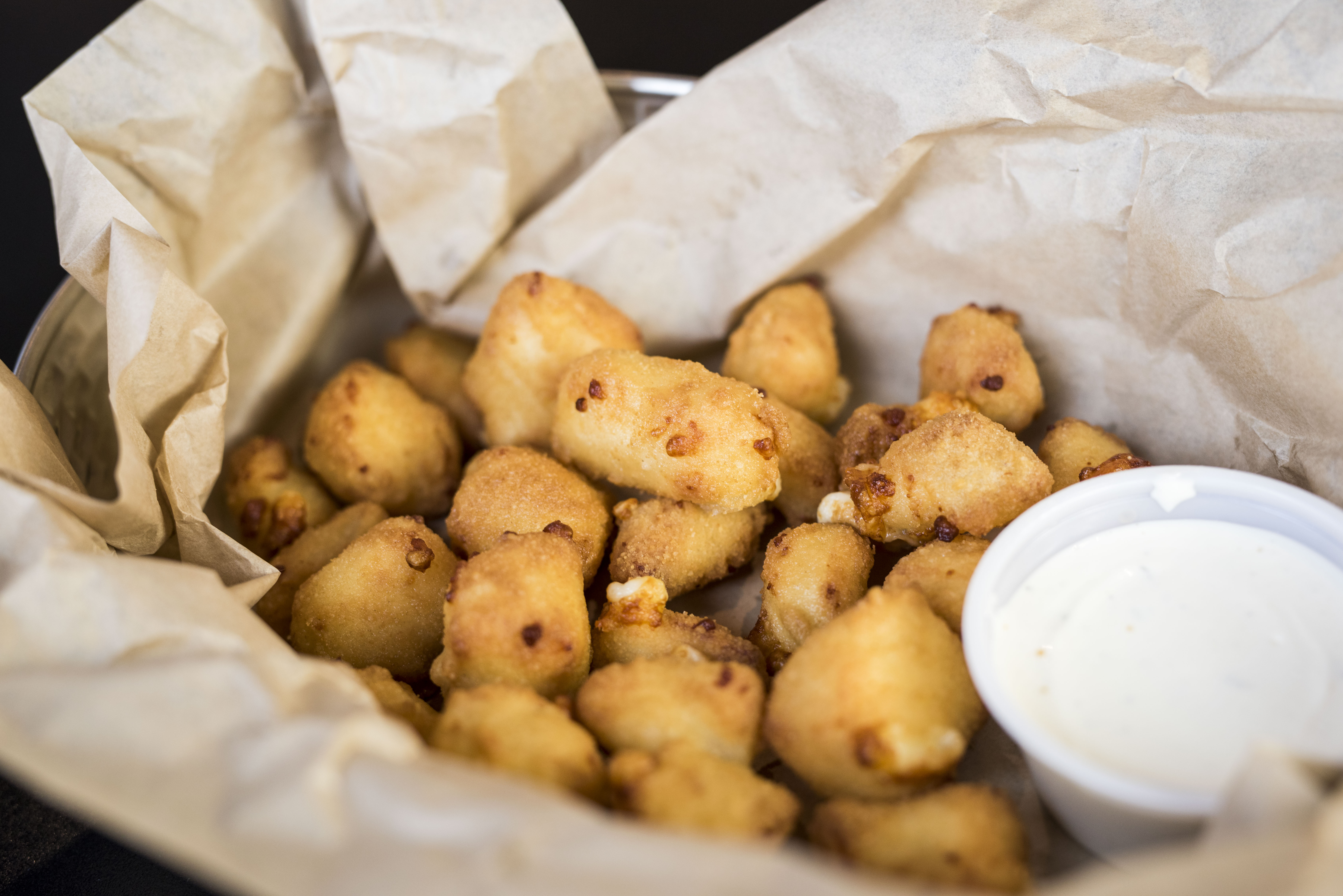 Order Wisconsin Cheese Curds  food online from Mr Brews Taphouse store, Madison on bringmethat.com